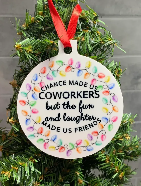 15 Christmas Gift Ideas For Coworkers Under $5 - Society19  Employee  christmas gifts, Christmas gifts for coworkers, Cheap christmas gifts