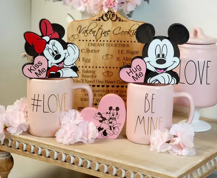 20 Swoon-Worthy Gifts for Your Disney-Loving Valentine