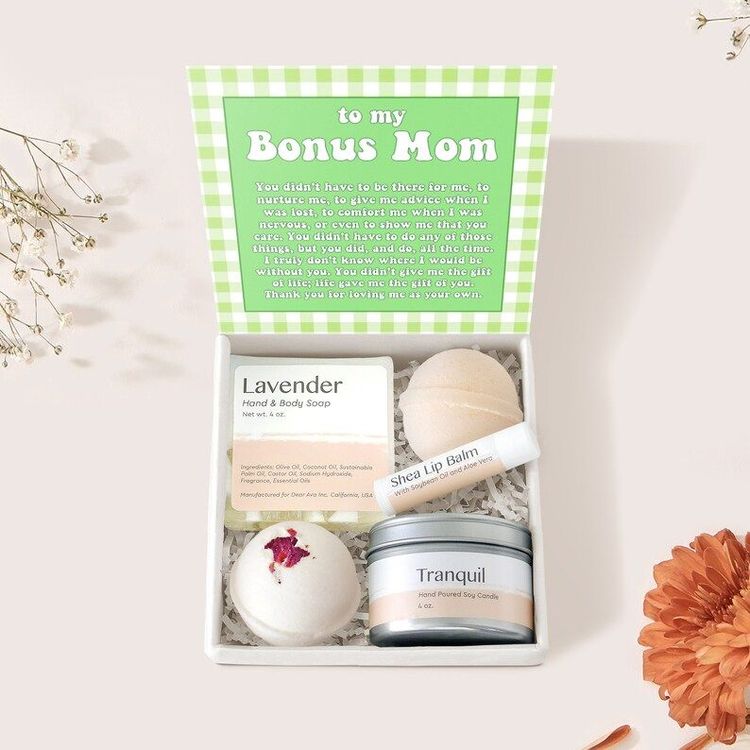 25 Stepmom Gifts That Are a Big Step in the Right Direction