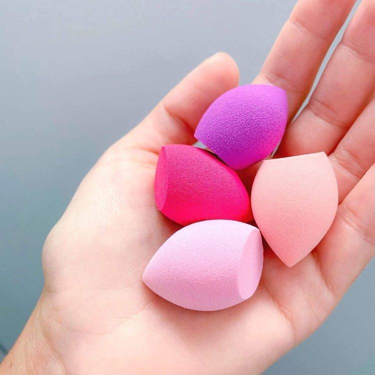 Mini Miracle Complexion Sponge Makeup Blender