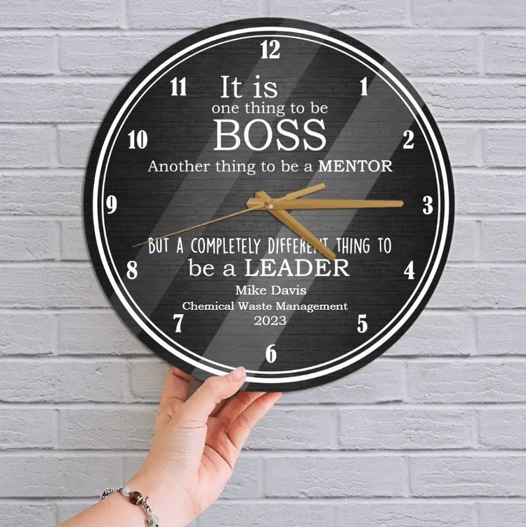 30 Unique Gift Ideas for Boss to Elevate Gifting | Empuls