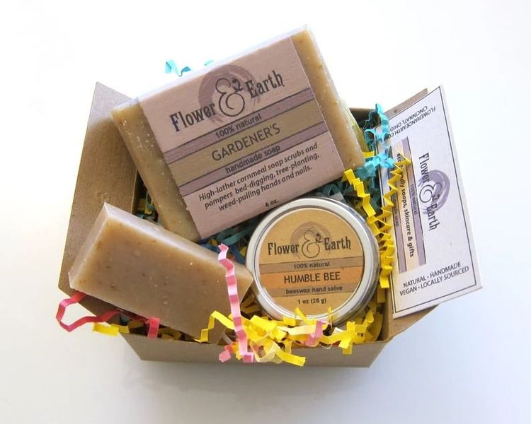 Gardeners Soap Gardening Gift Box