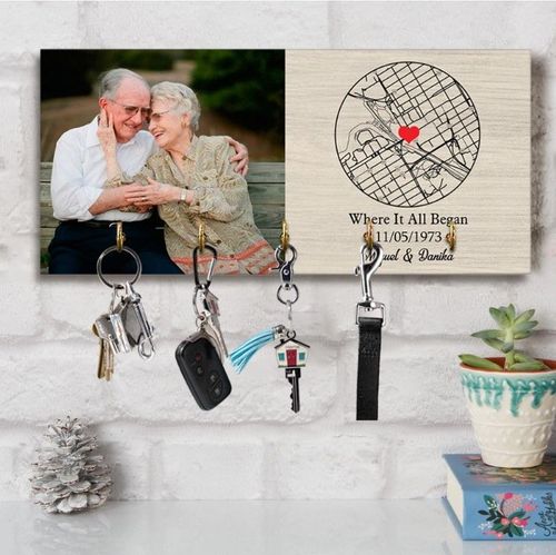 Map Personalized Wooden Key Holder