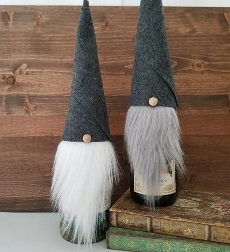 https://storage.googleapis.com/loveable.appspot.com/small_gnome_bottle_topper_25059d1408/small_gnome_bottle_topper_25059d1408.jpg