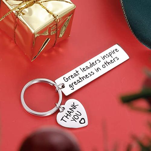 Leaders Boss Gifts Keychain for Christmas Men Women Office Gifts World Best  Boss Keyring for Supervisor