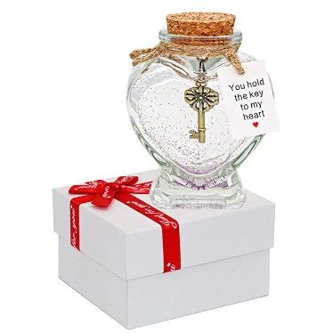 https://storage.googleapis.com/loveable.appspot.com/sweet_heart_glass_bottle_f2413dde29/sweet_heart_glass_bottle_f2413dde29.jpg