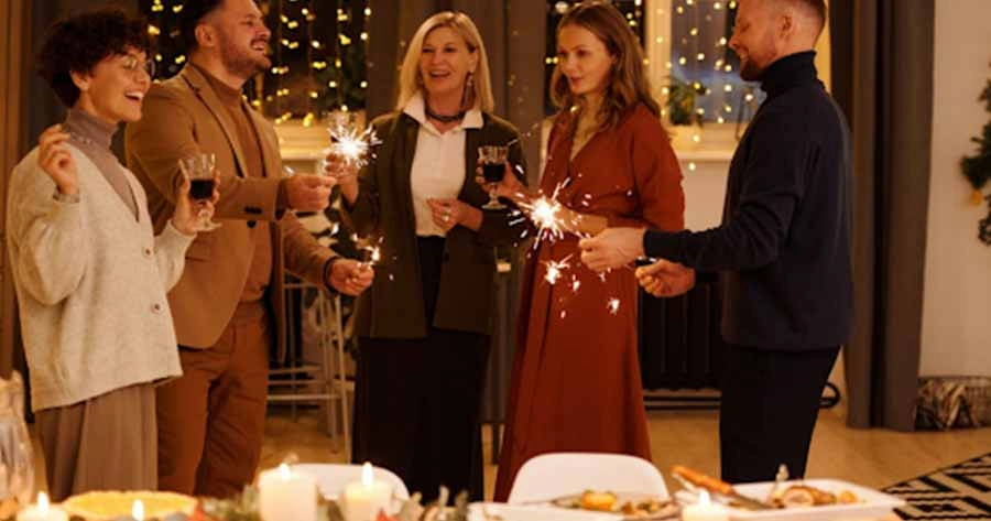 A family gathering on the night of Christmas.