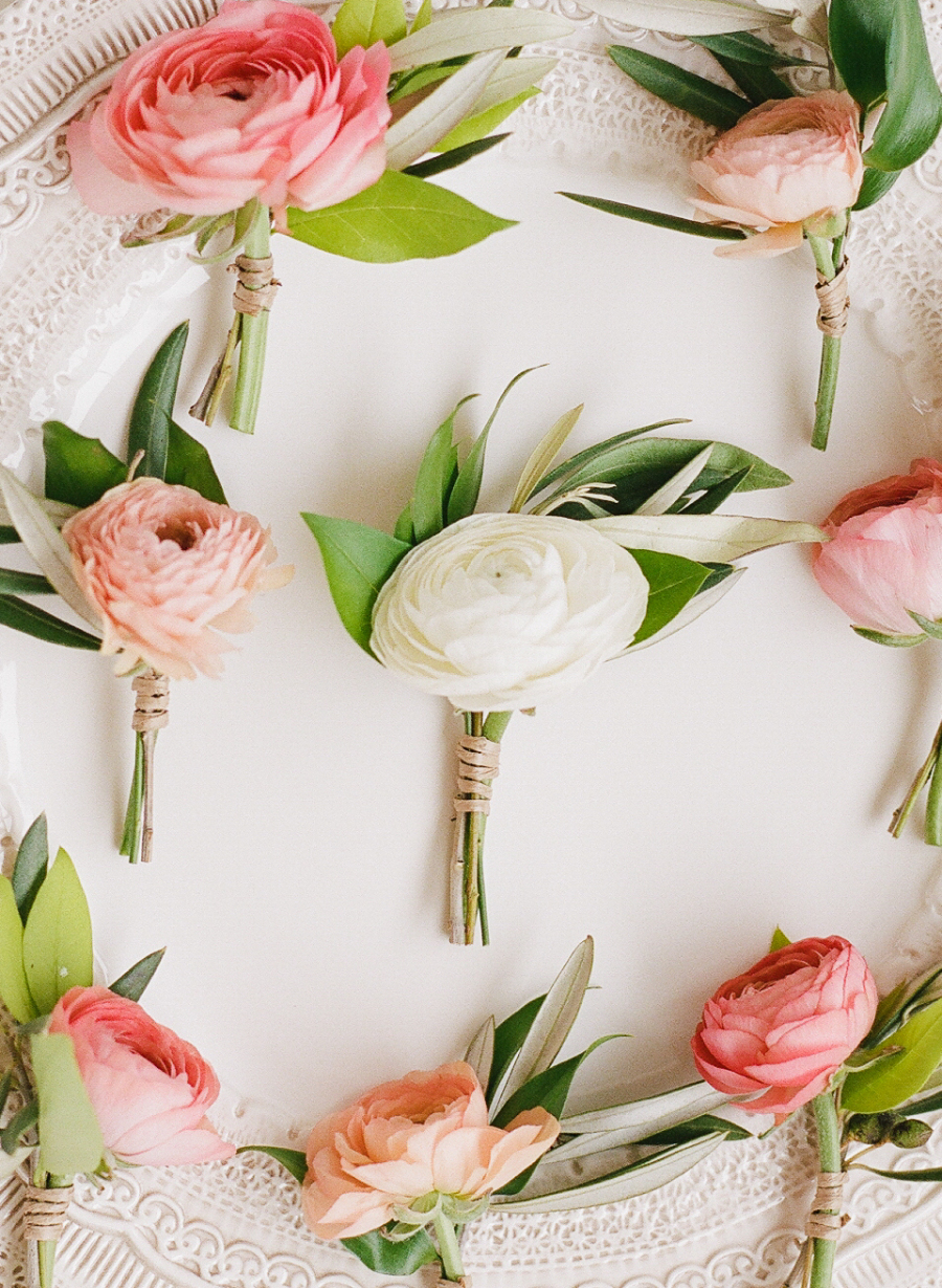 ranunculus wedding flower, ranunculus boutonniere