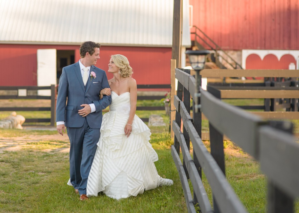 This Bride's Favorite Color is "Glitter" So You Know Her Glam Barn Wedding Was Everything