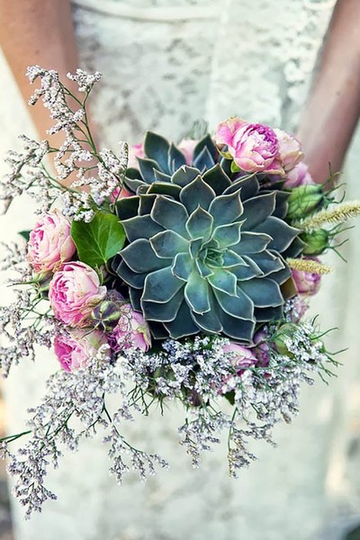 SucculentCenterPiece;Stunning Statement Bouquets