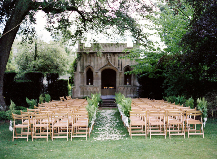 Lara Oliver Secret Garden Wedding In English Countryside Loverly