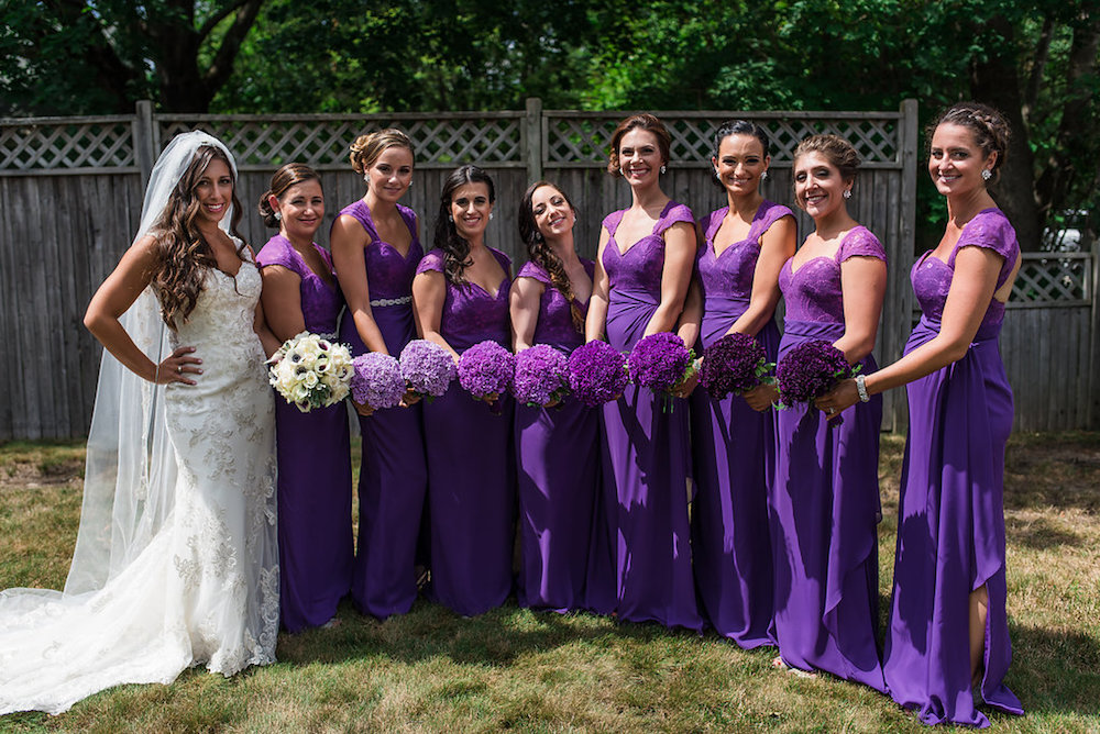29 Monochromatic Wedding Details You Don't Want To Miss