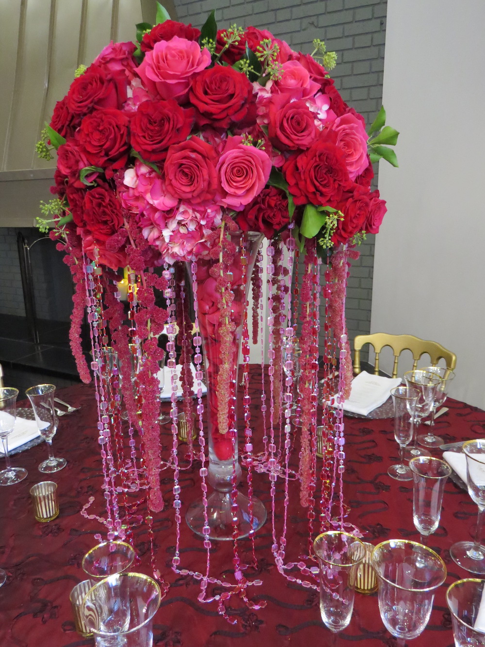 29 Monochromatic Wedding Details You Don't Want To Miss