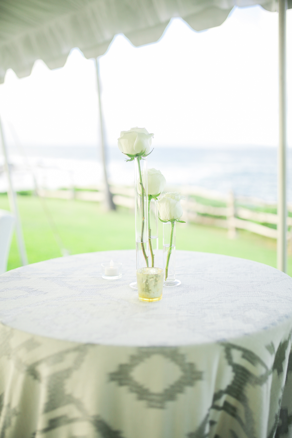 29 Monochromatic Wedding Details You Don't Want To Miss