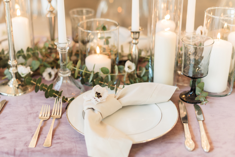 Modern and Romantic Wedding Inspiration Filled With Greenery, greenery-pantone-wedding