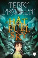 Book Cover for A Hat Full of Sky by Terry Pratchett