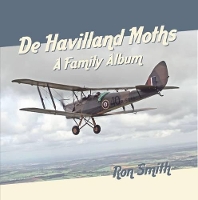 Book Cover for De Havilland Moths: A Family Album by Ron Smith