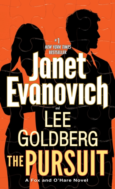 Book Cover for Pursuit by Janet Evanovich, Lee Goldberg