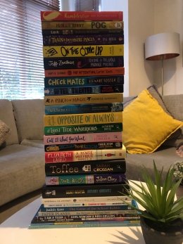 MEGA GIVEAWAY! Win our 2019 Star Books!