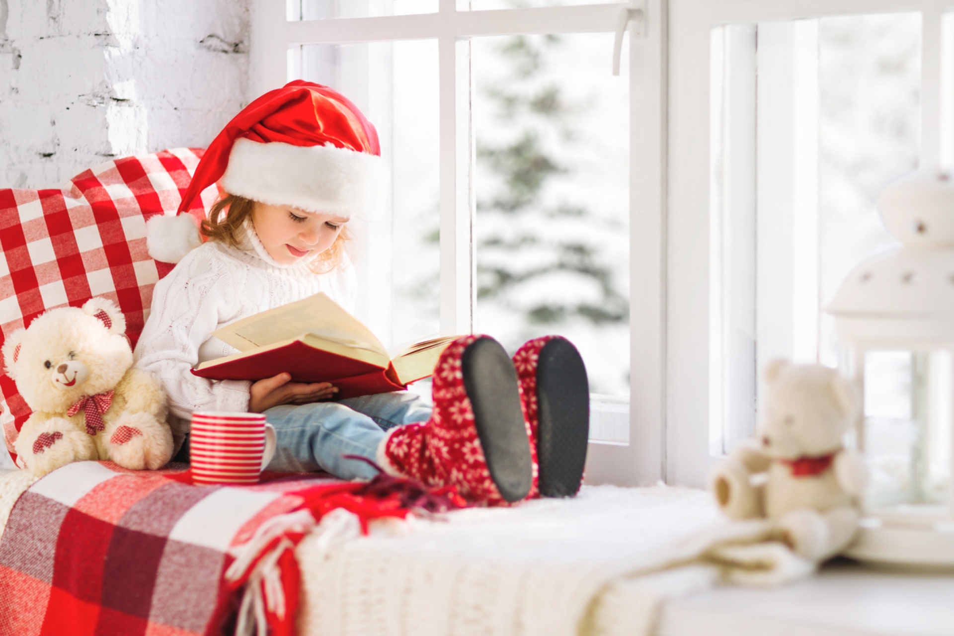 Our Top Children's Christmas Gift Book Recommendations for 2024