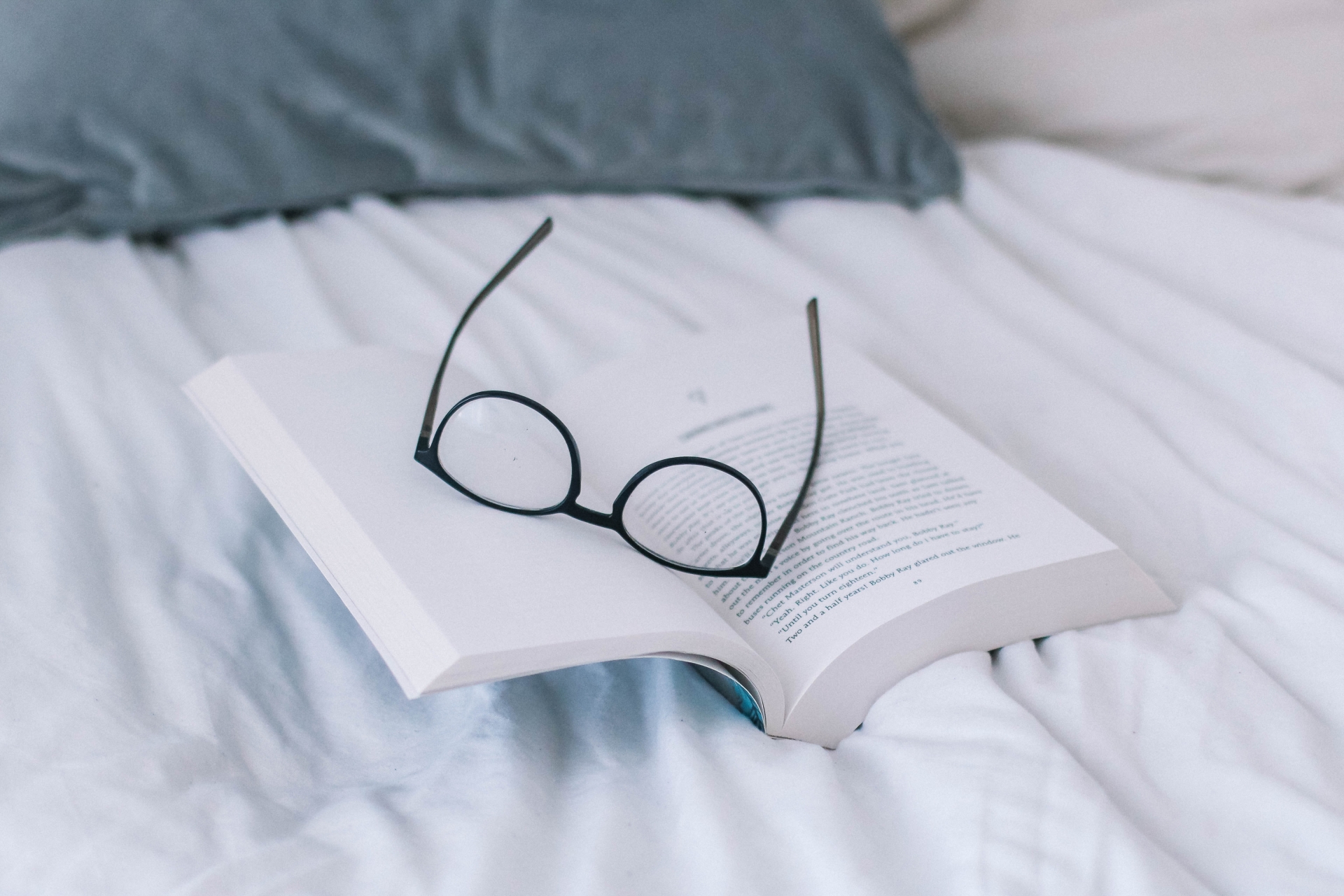  7 Reasons Reading Is Good for You - from to Boosting Your Brain, to Lengthening Your Life (Yep, You Read That Right)