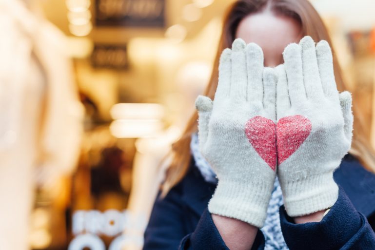 Valentine’s Day gloves