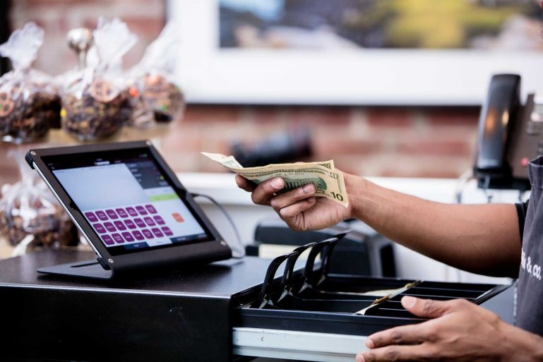 how to balance an iPad cash register