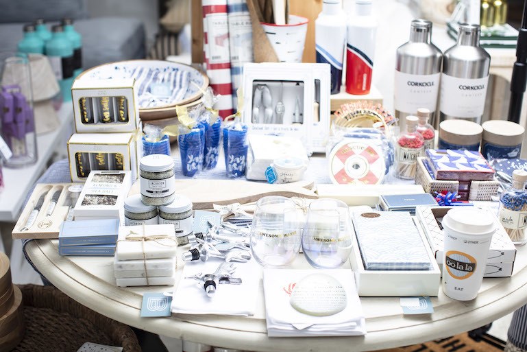 small business saturday ideas retail store display