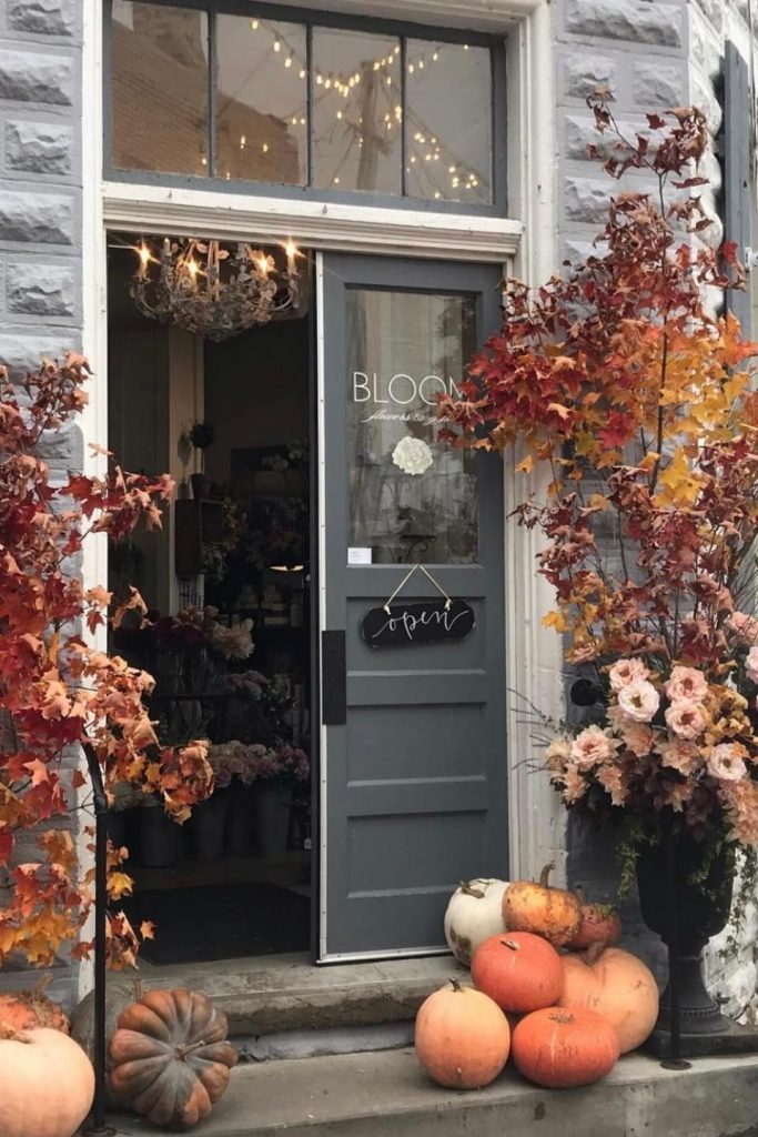 retail storefront display seasonal window ideas shopkeep halloween-min