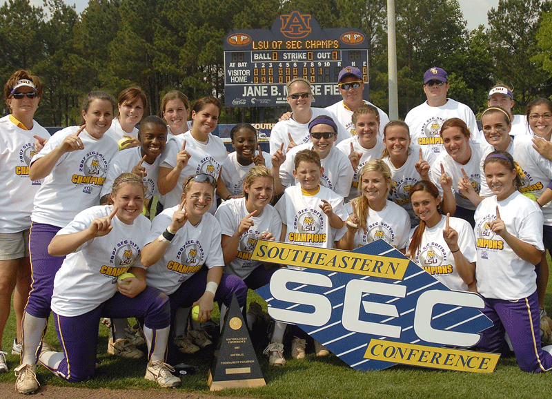 High Five! Softball Claims Fifth SEC Tournament Title in 10 Seasons
