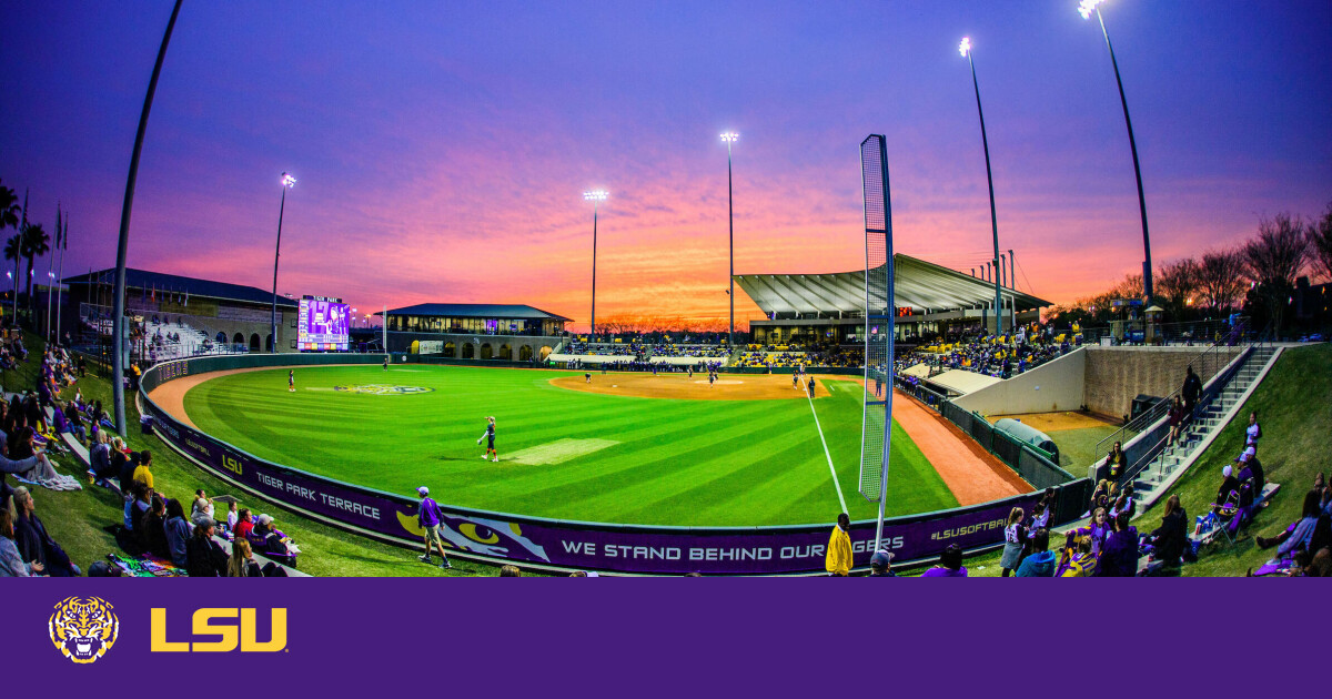 LSU Softball Youth Camps & Clinics LSU