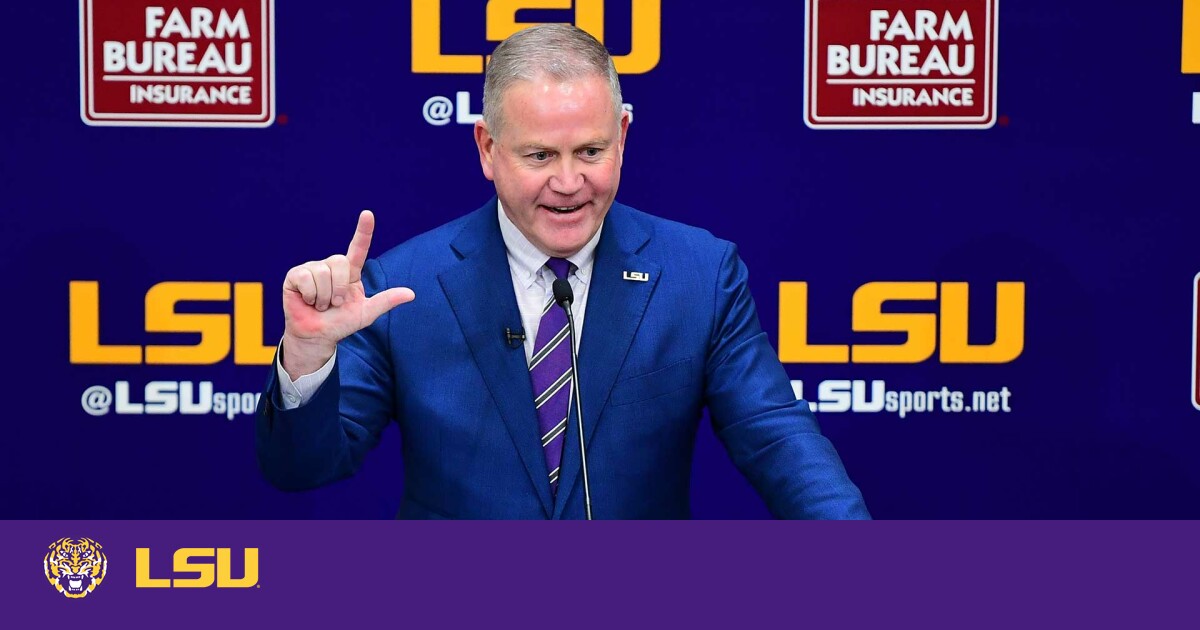 Brian Kelly final press conference before Grambling State home opener on  September 7, 2023 (Full Video)