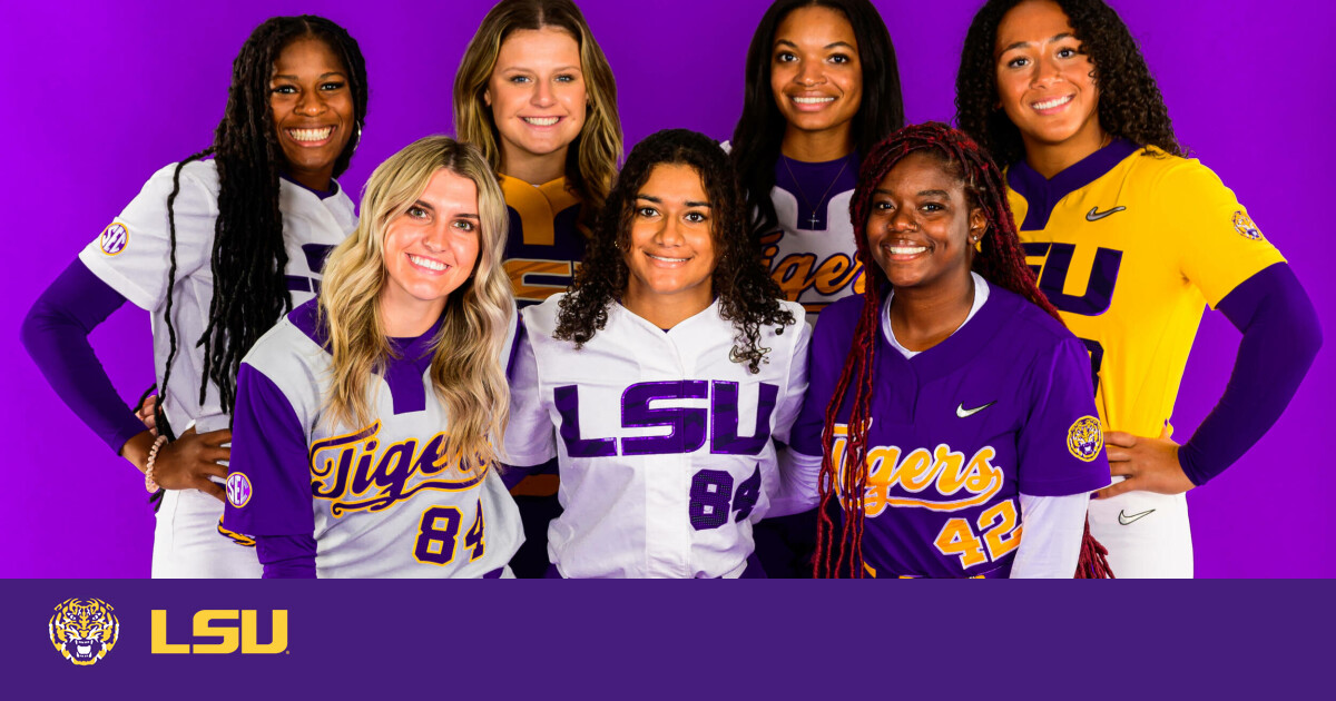 LSU softball coach Beth Torina signs nation's sixth best recruiting class  for 2022