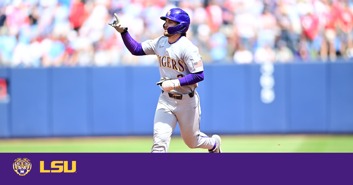 No. 1 LSU baseball wins game 1 vs Ole Miss 7-3.