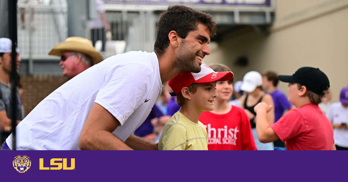 LSU’s Stefan Latinovic Wins 2023-24 Brad Davis Community Service Award in the SEC