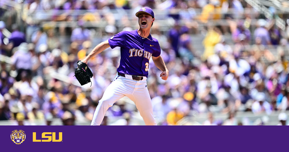 Baseball Defeats West Virginia, 16-9, in NCAA Super Regional Opener