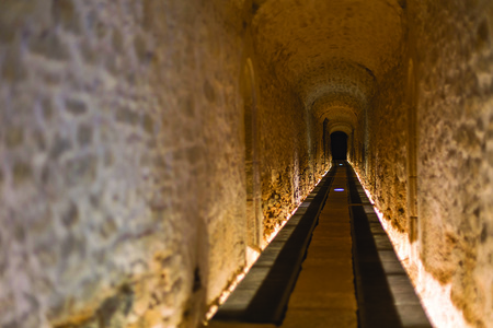 Forteresse, Histoire, Identités