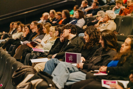 3’52 » MAX – Pitching Sessions (LUXFILMFEST)