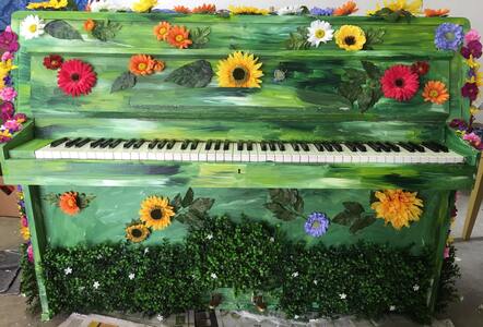 My urban piano dans les parcs de la ville