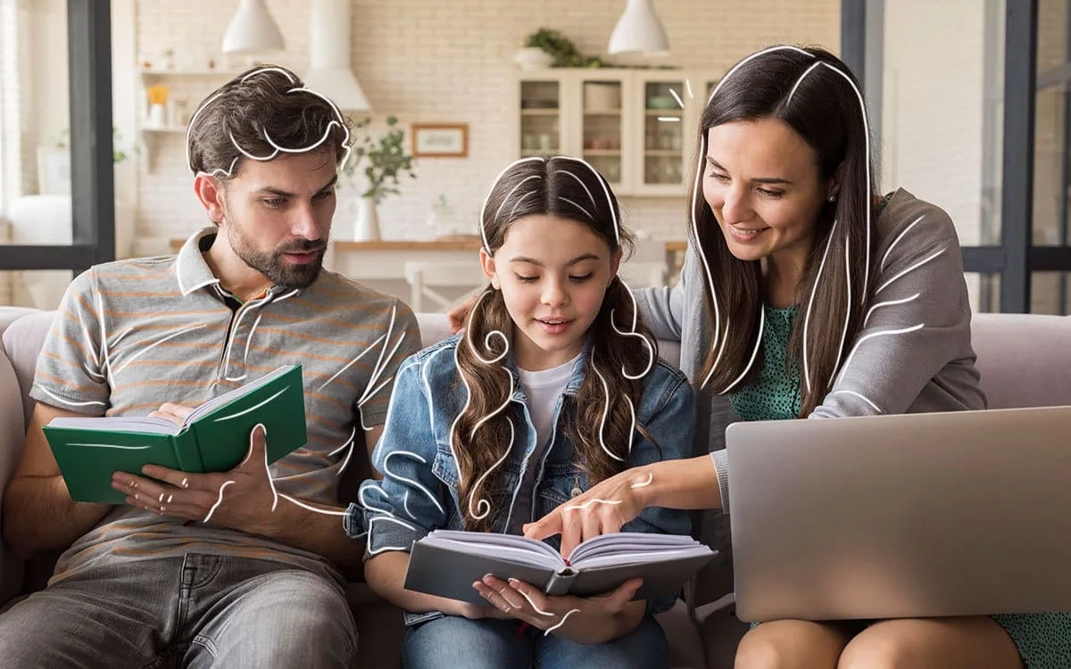 Padres e hijos aprendiendo juntos en casa