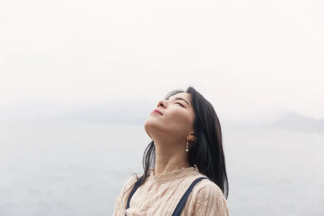 Belly-breathing-is-recommended-to-reduce-and-take-control-of-anxiety-Lucidbook-300k.jpg