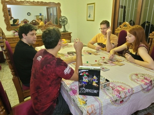 https://storage.googleapis.com/ludopedia-imagens-jogo/5e634_234454_m.jpg