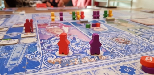 https://storage.googleapis.com/ludopedia-imagens-jogo/97668_186309_m.jpg