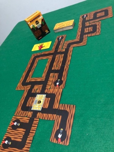 https://storage.googleapis.com/ludopedia-imagens-jogo/ef0ab_189703_m.jpg