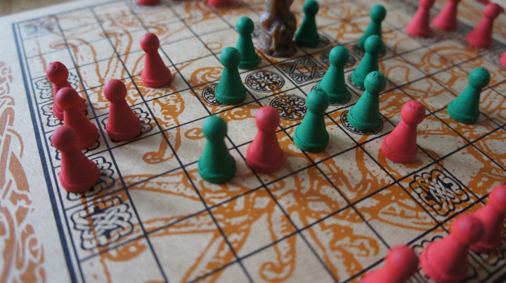 Ludopedia, Fórum, O Cerco ao Rei - HNEFATAFL