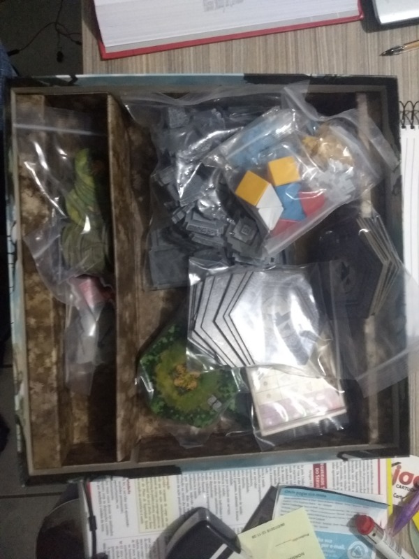 https://storage.googleapis.com/ludopedia-posts/8670e_lzd00r.jpg
