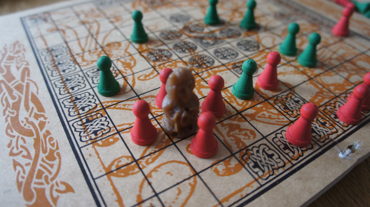 Ludopedia, Fórum, O Cerco ao Rei - HNEFATAFL