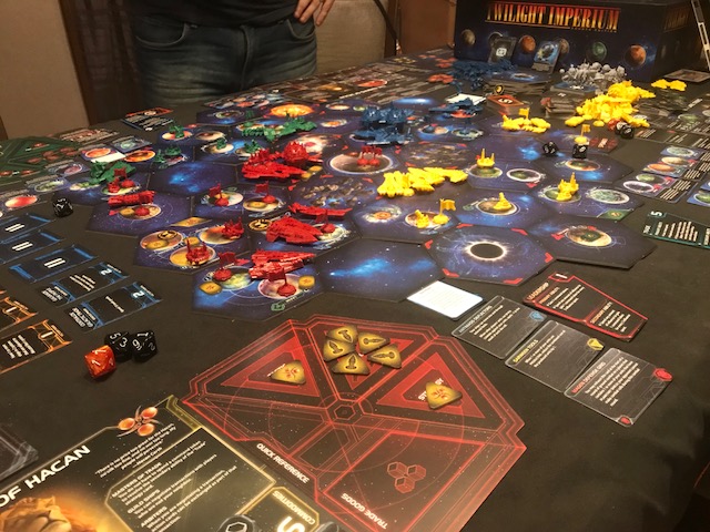 twilight imperium] Rápido resumo das raças de TI