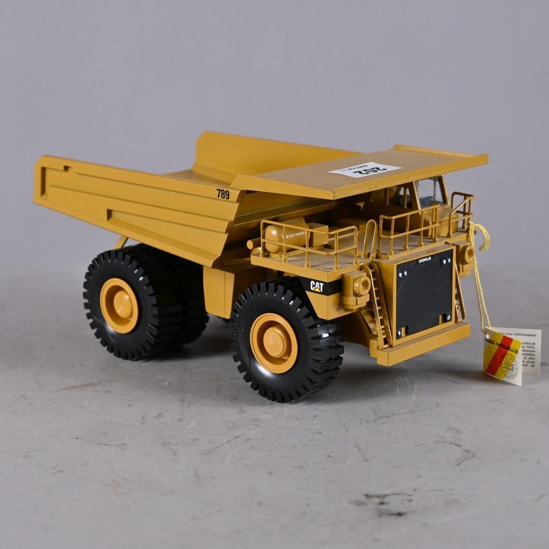 Caterpillar 789 - Indústria e Comércio de Vedações