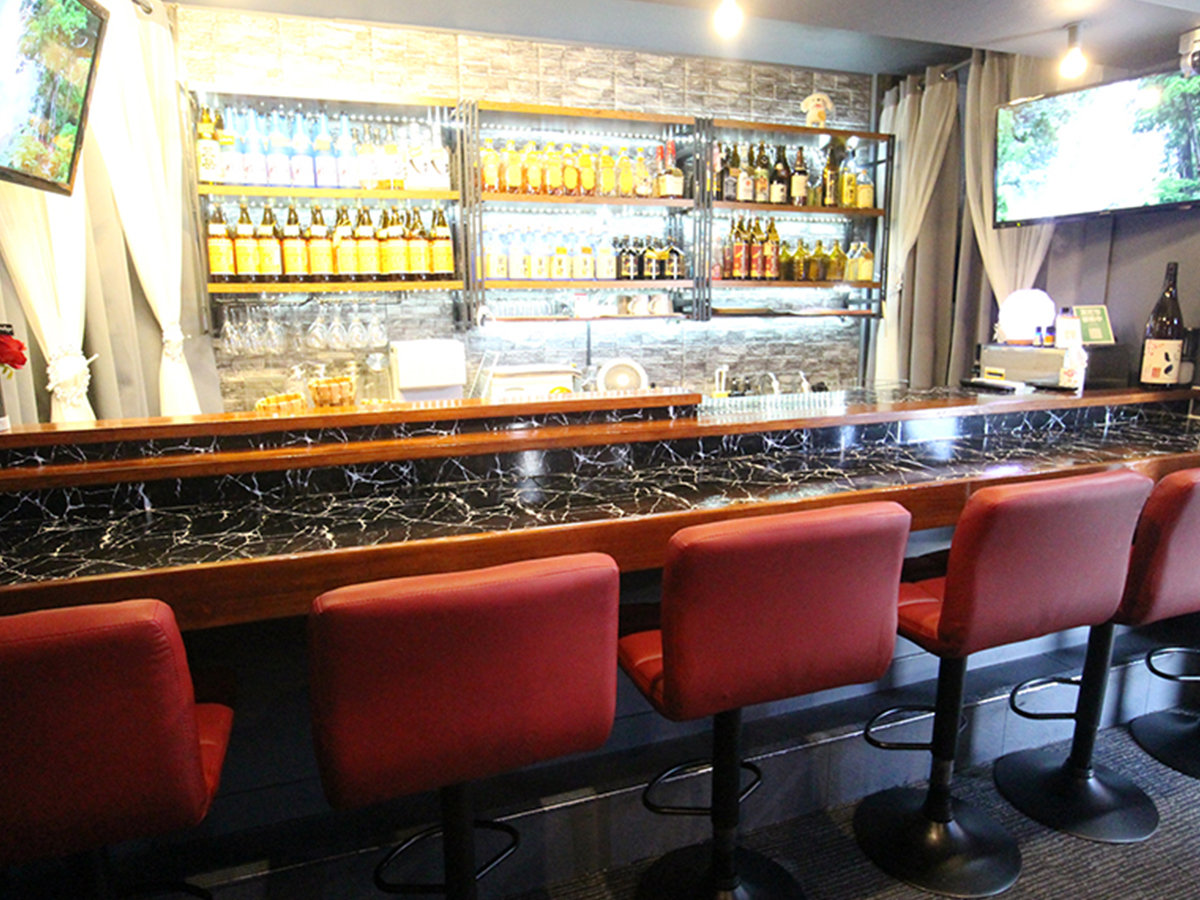 【スナックいく】(尼崎・西宮)の店内写真